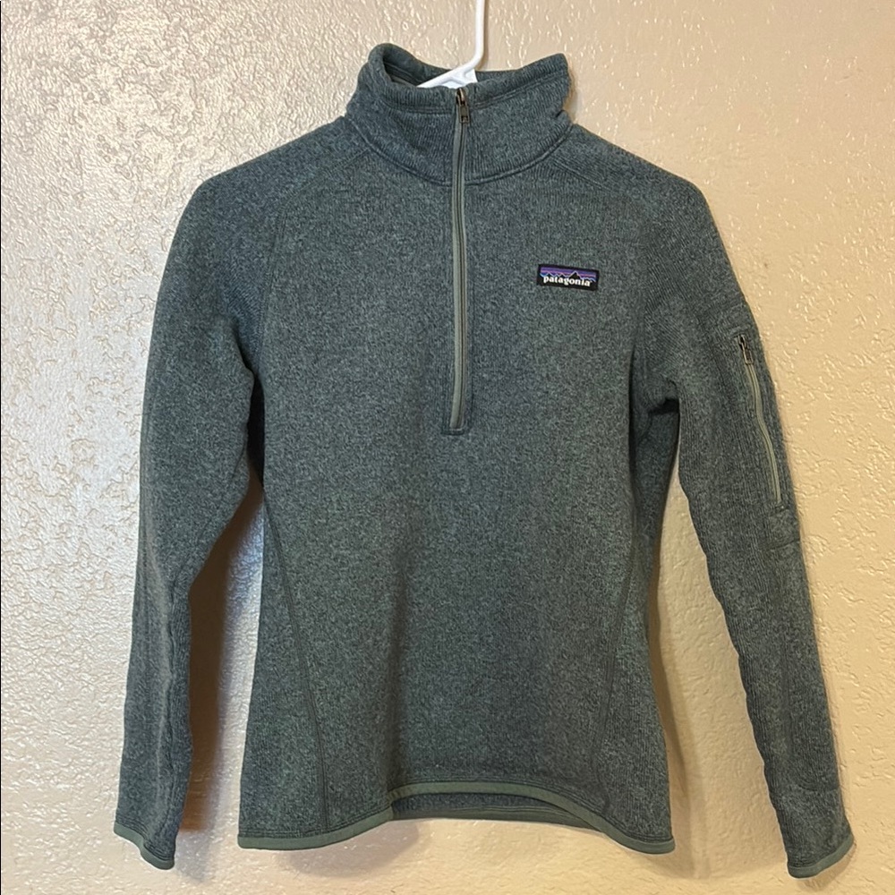 Patagonia Women's Green Sweater